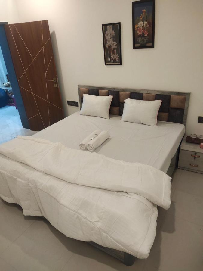 Almond Villa อลีบาก ภายนอก รูปภาพ