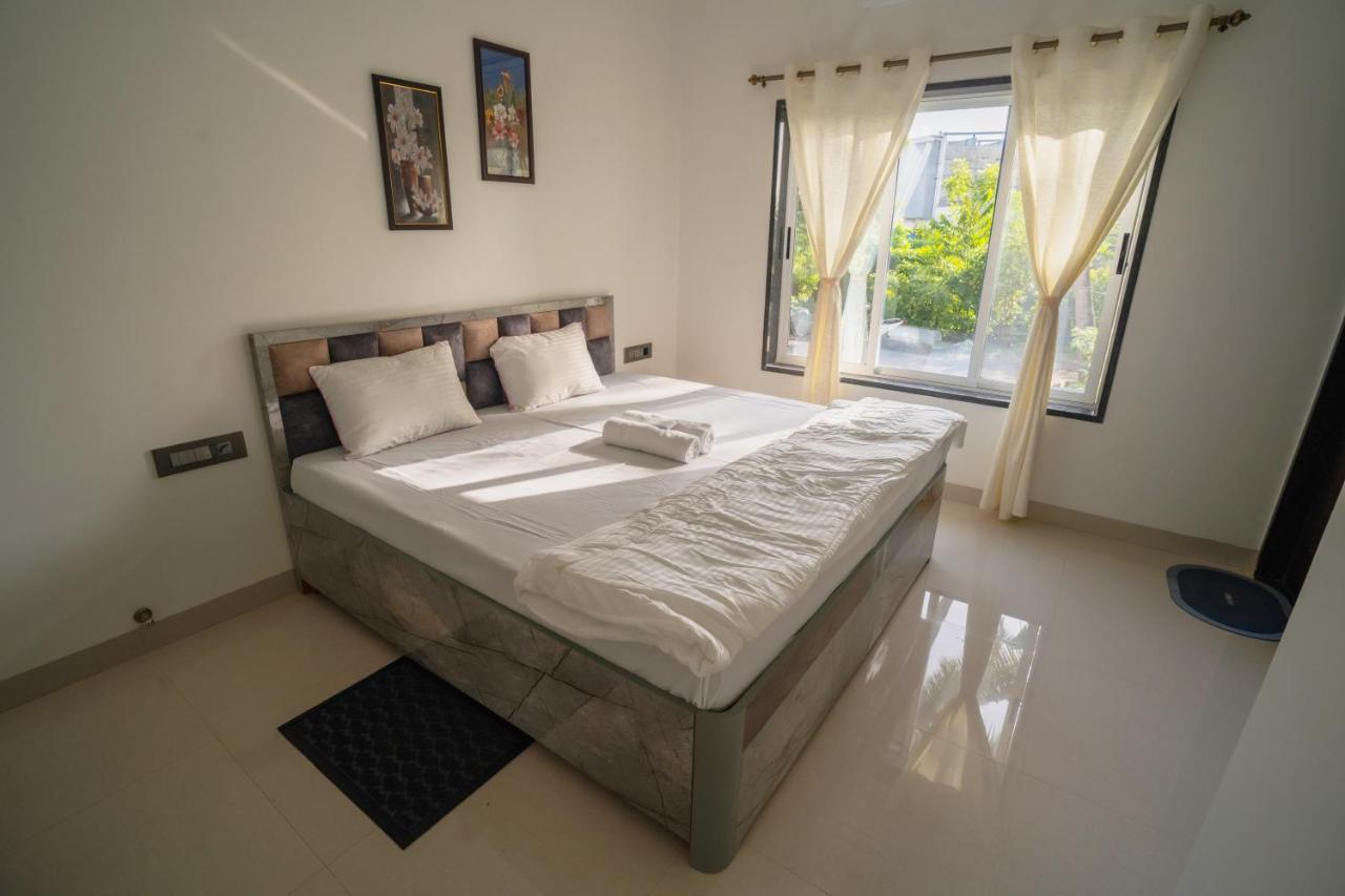 Almond Villa อลีบาก ภายนอก รูปภาพ